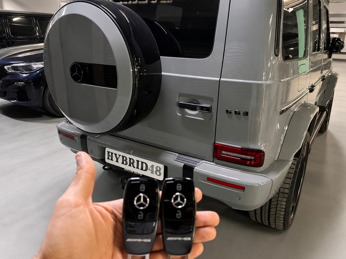 Mercedes-Benz G-Class с ключами Hybrid48